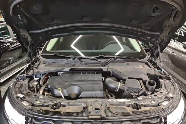 Used Land Rover Range Evoque 2022 Facelifted Aurora L 249 PS R-Dynamic Luxury Edition Engine Bay