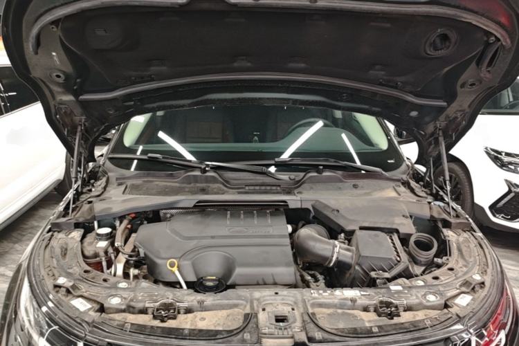 Used Land Rover Range Evoque 2022 Facelifted Aurora L 249 PS R-Dynamic Luxury Edition Engine Bay