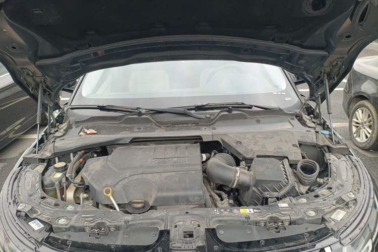 Used Land Rover Range Evoque 2022 Facelifted Aurora L 249 PS R-Dynamic Luxury Edition Engine Bay
