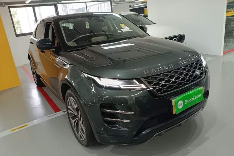Used Land Rover Range Evoque 2022 Facelifted Aurora L 249 PS R-Dynamic Luxury Edition Front Right 45 Deg