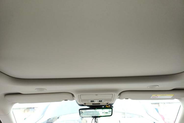Used Land Rover Range Evoque 2022 Facelifted Aurora L 249 PS R-Dynamic Luxury Edition Headliner