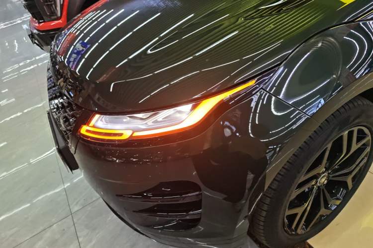 Used Land Rover Range Evoque 2022 Range Rover L 249 PS R-Dynamic HSE Luxury Edition Left Front Headlight