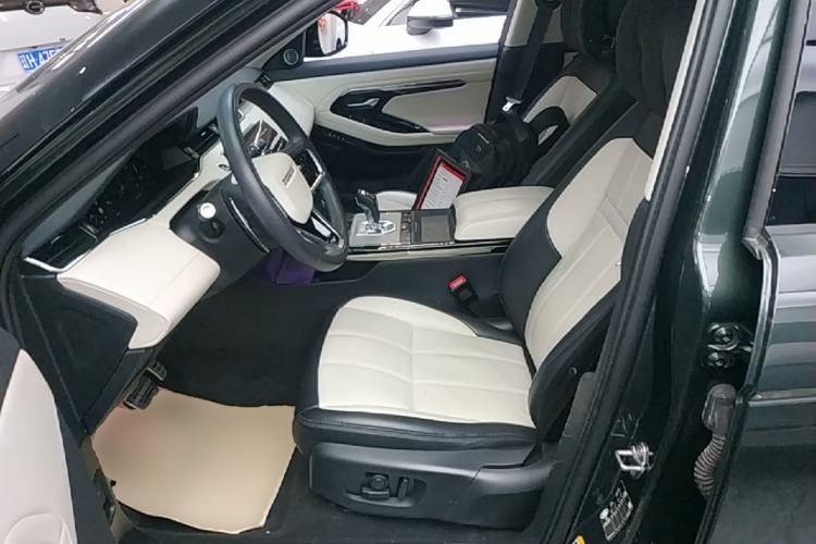Used Land Rover Range Evoque 2022 Range Rover L 249 PS R-Dynamic HSE Luxury Edition Left Front Seat