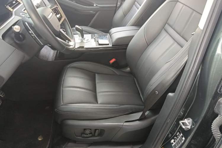 Used Land Rover Range Evoque 2022 Facelifted Aurora L 249 PS R-Dynamic Luxury Edition Left Front Seat