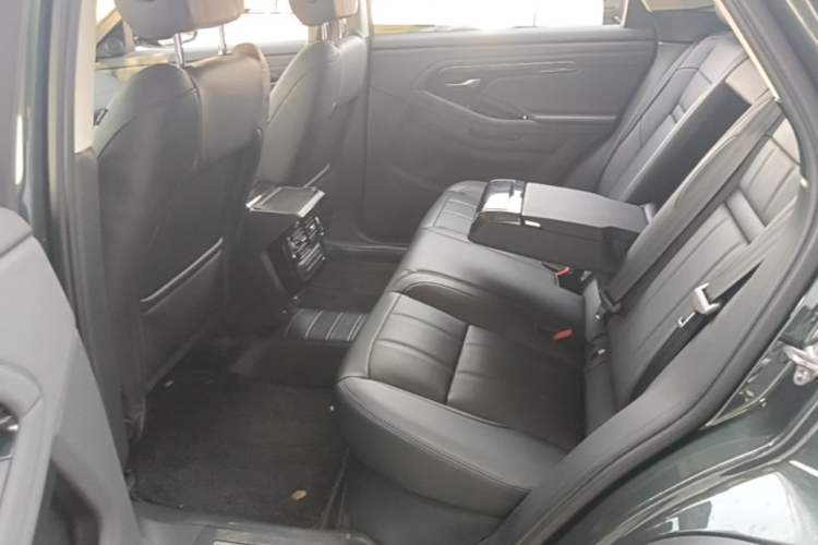 Used Land Rover Range Evoque 2022 Facelifted Aurora L 249 PS R-Dynamic Luxury Edition Left Rear Seat