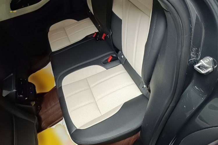 Used Land Rover Range Evoque 2022 Facelifted Aurora L 249 PS R-Dynamic Luxury Edition Left Rear Seat