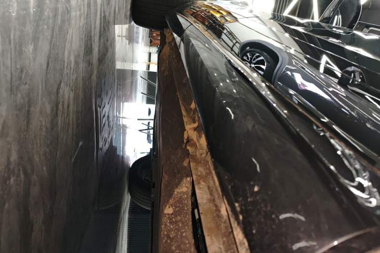 Used Land Rover Range Evoque 2022 Facelifted Aurora L 249 PS R-Dynamic Luxury Edition Left Side Sill