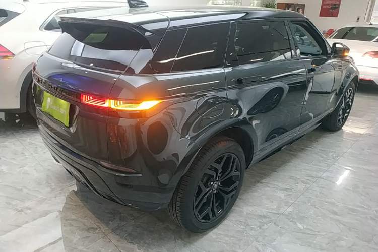 Used Land Rover Range Evoque 2022 Range Rover L 249 PS R-Dynamic HSE Luxury Edition Rear Right 45 Deg