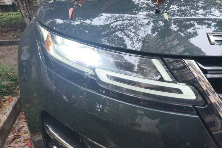 Used Land Rover Range Evoque 2022 Facelifted Aurora L 249 PS R-Dynamic Luxury Edition Right Front Headlight