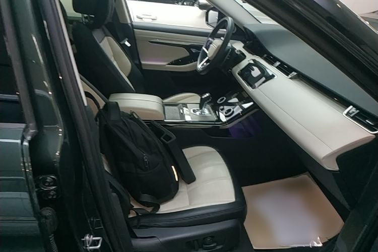 Used Land Rover Range Evoque 2022 Range Rover L 249 PS R-Dynamic HSE Luxury Edition Right Front Seat