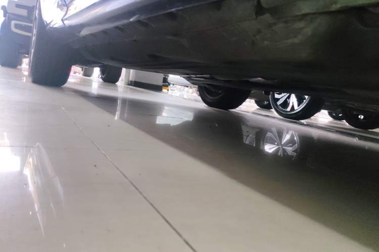 Used Land Rover Range Evoque 2022 Facelifted Aurora L 249 PS R-Dynamic Luxury Edition Right Side Sill
