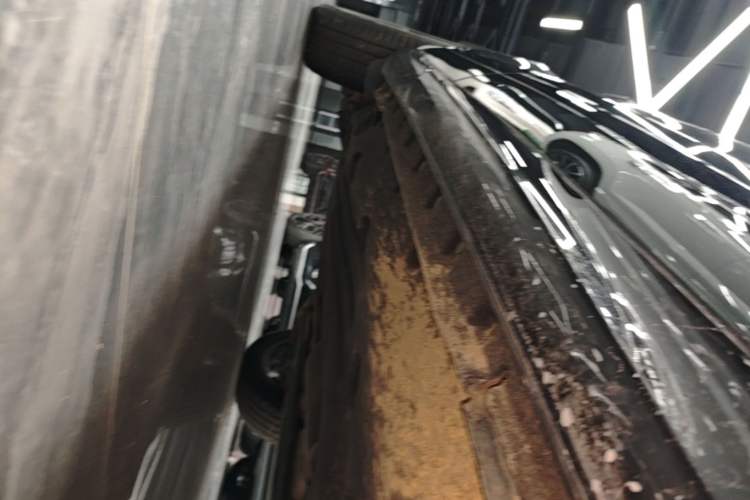 Used Land Rover Range Evoque 2022 Facelifted Aurora L 249 PS R-Dynamic Luxury Edition Right Side Sill