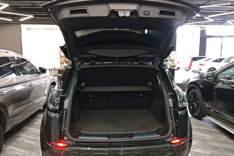 Used Land Rover Range Evoque 2022 Facelifted Aurora L 249 PS R-Dynamic Luxury Edition Trunk