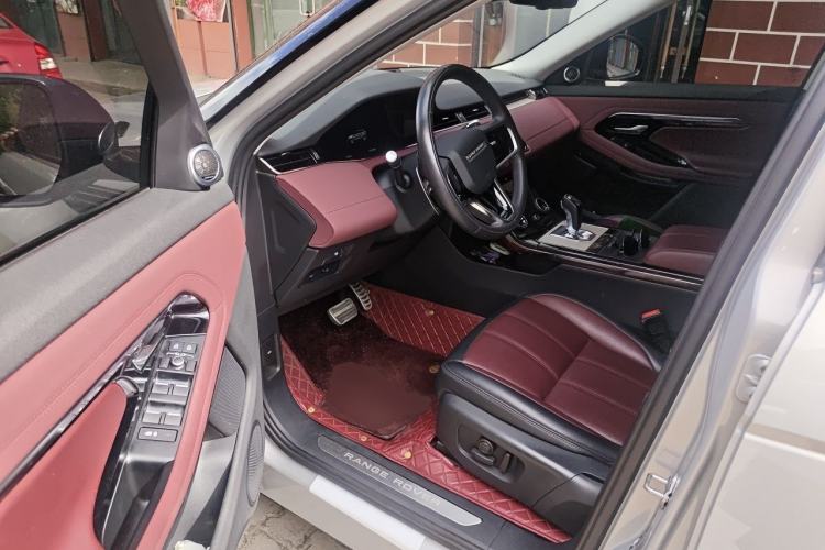 Used Land Rover Range Evoque 2022 Aurora L 249 PS R-Dynamic Luxury Edition Driver Seat