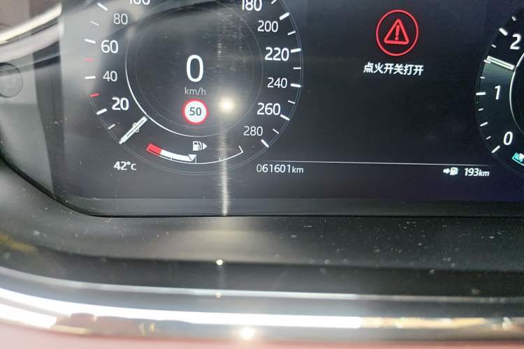 Used Land Rover Range Evoque 2022 Aurora L 249 PS R-Dynamic Luxury Edition Odometer Close Up