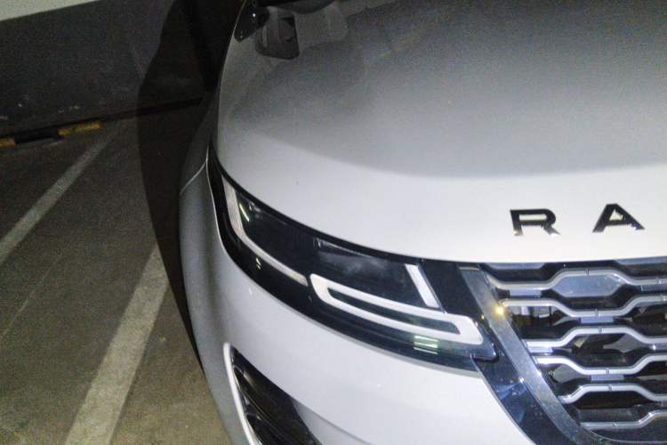 Used Land Rover Range Evoque 2022 Facelifted Aurora L 249 PS R-Dynamic Luxury Edition Right Front Headlight