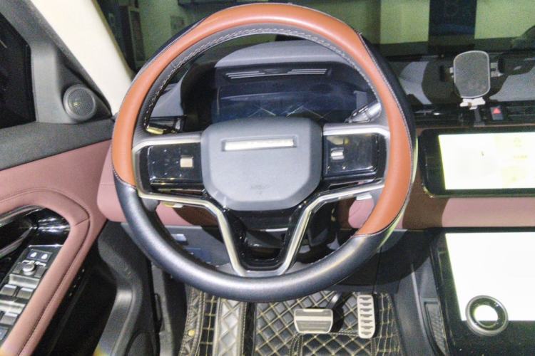 Used Land Rover Range Evoque 2022 Facelifted Aurora L 249 PS R-Dynamic Luxury Edition Steering Wheel