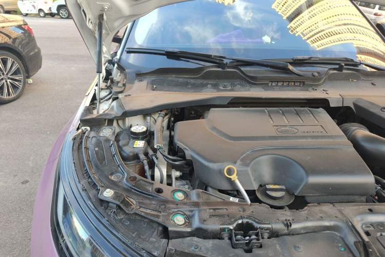 Used Land Rover Range Evoque 2022 Aurora L 249 PS R-Dynamic Luxury Edition Engine Bay Right