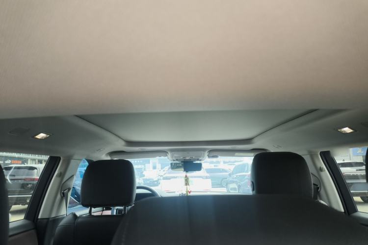 Used Land Rover Range Evoque 2022 Facelifted Aurora L 249 PS R-Dynamic Luxury Edition Headliner