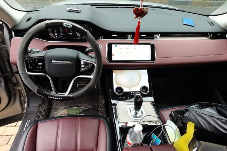 Used Land Rover Range Evoque 2022 Aurora L 249 PS R-Dynamic Luxury Edition Center Console