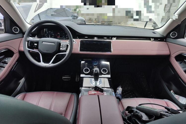 Used Land Rover Range Evoque 2022 Facelifted Aurora L 249 PS R-Dynamic Luxury Edition Center Console