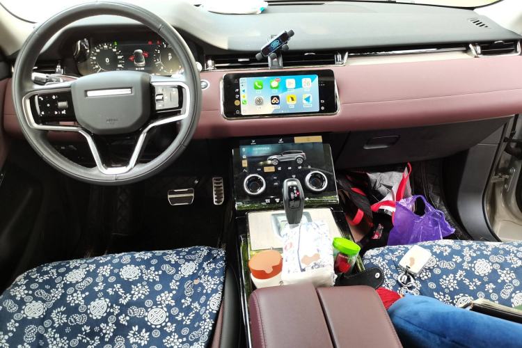 Used Land Rover Range Evoque 2022 Facelifted Aurora L 249 PS R-Dynamic Luxury Edition Center Console
