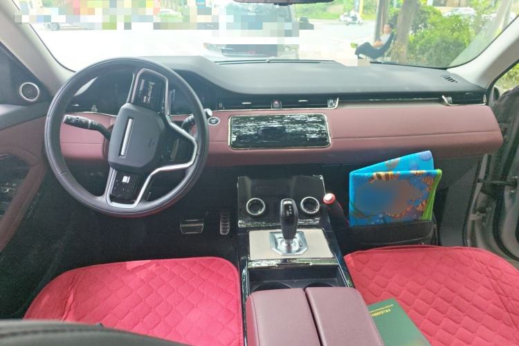 Used Land Rover Range Evoque 2022 Aurora L 249 PS R-Dynamic Luxury Edition Center Console