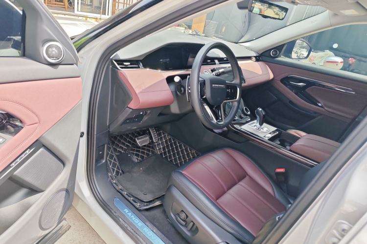 Used Land Rover Range Evoque 2022 Aurora L 249 PS R-Dynamic Luxury Edition Driver Seat