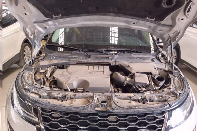 Used Land Rover Range Evoque 2022 Aurora L 249 PS R-Dynamic Luxury Edition Engine Bay