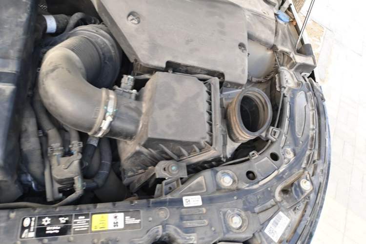 Used Land Rover Range Evoque 2022 Facelifted Aurora L 249 PS R-Dynamic Luxury Edition Engine Bay Left