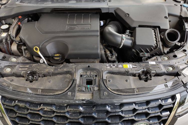 Used Land Rover Range Evoque 2022 Facelifted Aurora L 249 PS R-Dynamic Luxury Edition Engine Bay