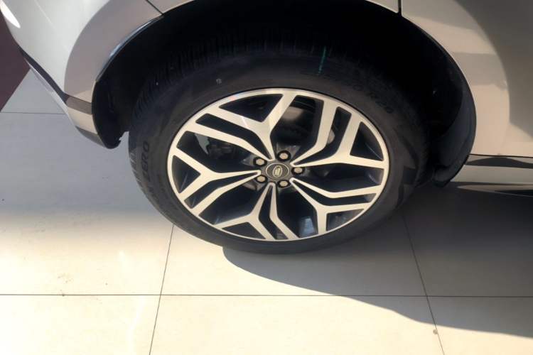 Used Land Rover Range Evoque 2022 Facelifted Aurora L 249 PS R-Dynamic Luxury Edition Exterior 5