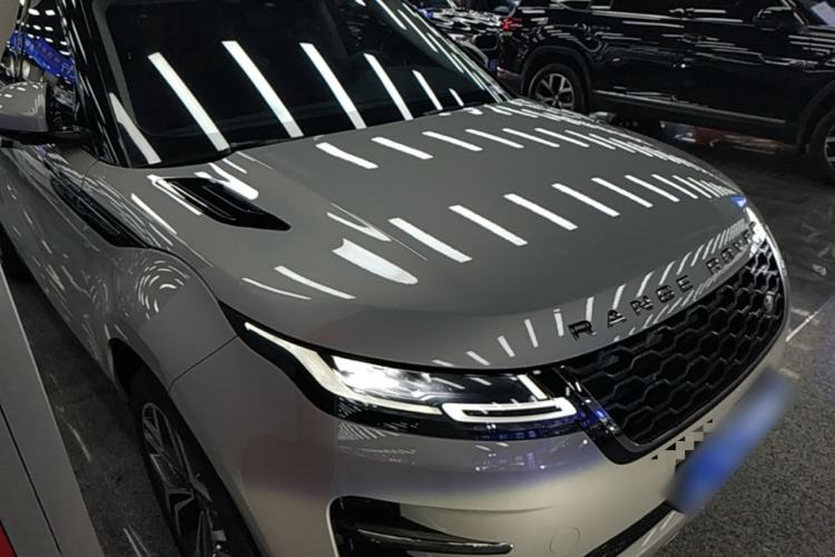 Used Land Rover Range Evoque 2022 Aurora L 249 PS R-Dynamic Luxury Edition Front Right 45 Deg