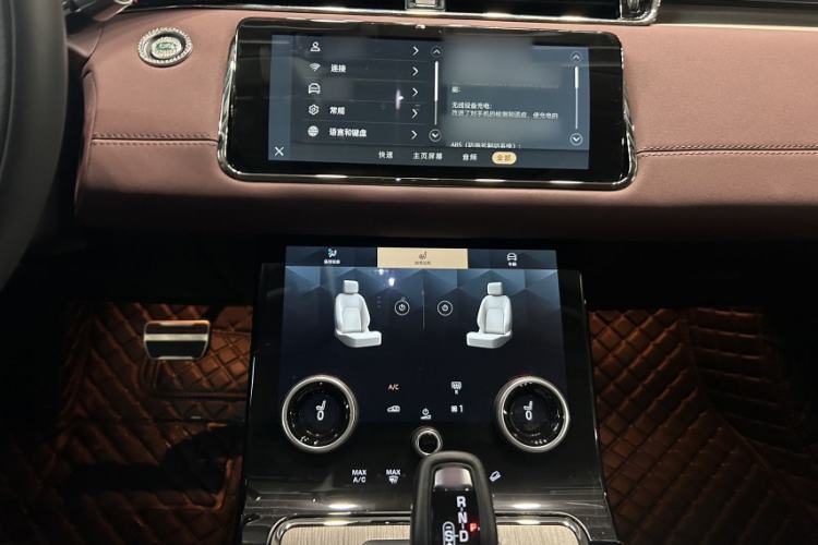 Used Land Rover Range Evoque 2022 Facelifted Aurora L 249 PS R-Dynamic Luxury Edition Interior 6