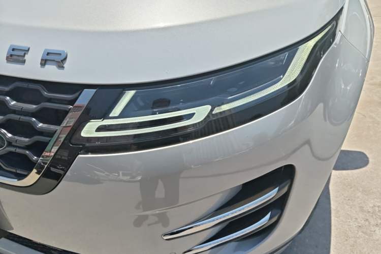 Used Land Rover Range Evoque 2022 Facelifted Aurora L 249 PS R-Dynamic Luxury Edition Left Front Headlight