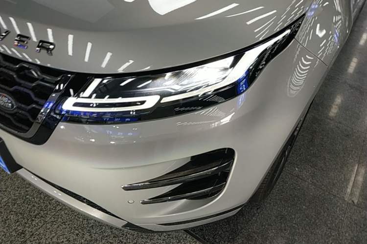 Used Land Rover Range Evoque 2022 Aurora L 249 PS R-Dynamic Luxury Edition Left Front Headlight