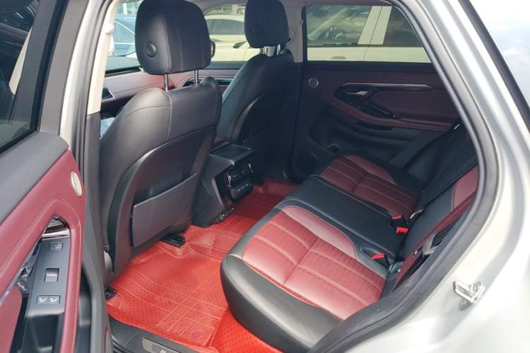 Used Land Rover Range Evoque 2022 Facelifted Aurora L 249 PS R-Dynamic HSE Luxury Edition Left Rear Seat