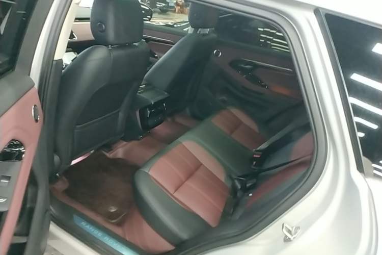 Used Land Rover Range Evoque 2022 Aurora L 249 PS R-Dynamic Luxury Edition Left Rear Seat