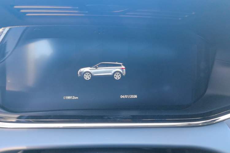 Used Land Rover Range Evoque 2022 Aurora L 249 PS R-Dynamic Collins Antique Bronze Special Edition Odometer Close Up