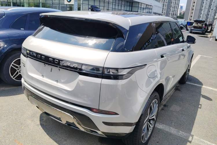 Used Land Rover Range Evoque 2022 Facelifted Aurora L 249 PS R-Dynamic HSE Luxury Edition Rear Right 45 Deg
