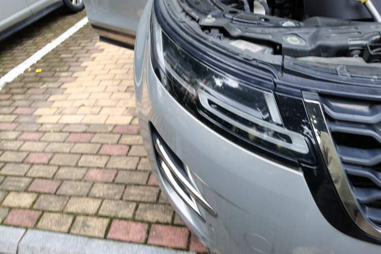 Used Land Rover Range Evoque 2022 Aurora L 249 PS R-Dynamic Luxury Edition Right Front Headlight