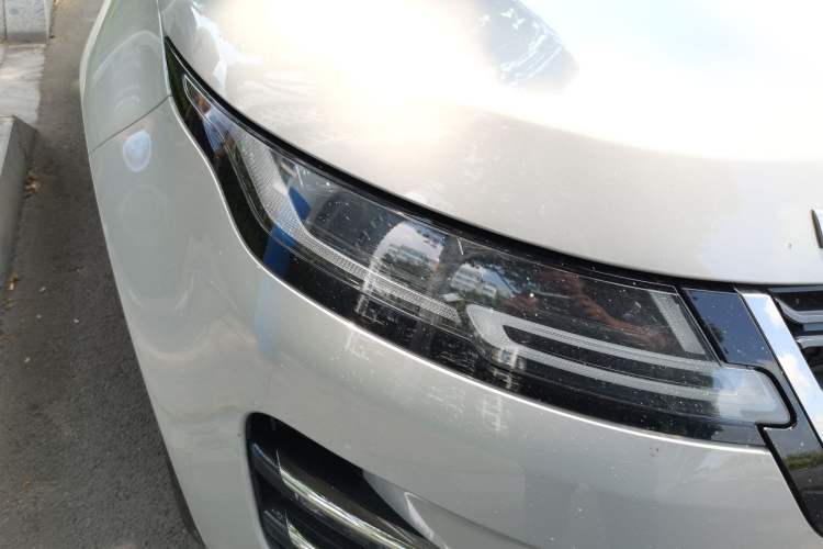 Used Land Rover Range Evoque 2022 Facelifted Aurora L 249 PS R-Dynamic Luxury Edition Right Front Headlight