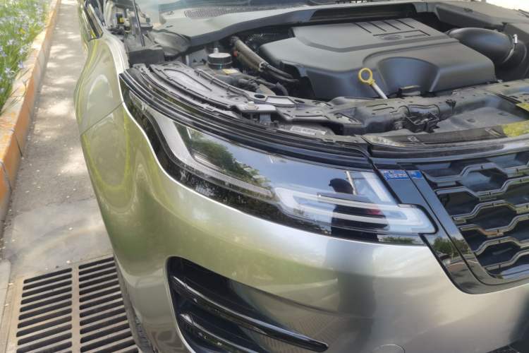 Used Land Rover Range Evoque 2022 Aurora L 249 PS R-Dynamic Collins Antique Bronze Special Edition Right Front Headlight