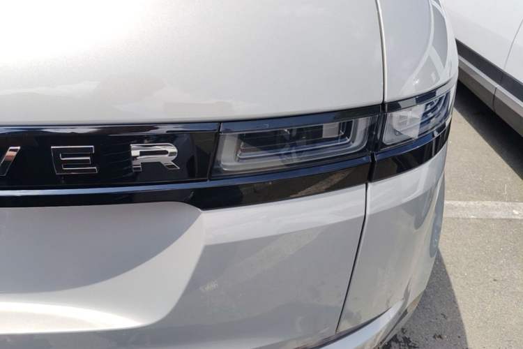Used Land Rover Range Evoque 2022 Facelifted Aurora L 249 PS R-Dynamic HSE Luxury Edition Right Rear Taillight