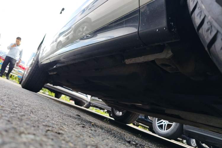 Used Land Rover Range Evoque 2022 Facelifted Aurora L 249 PS R-Dynamic HSE Luxury Edition Right Side Sill