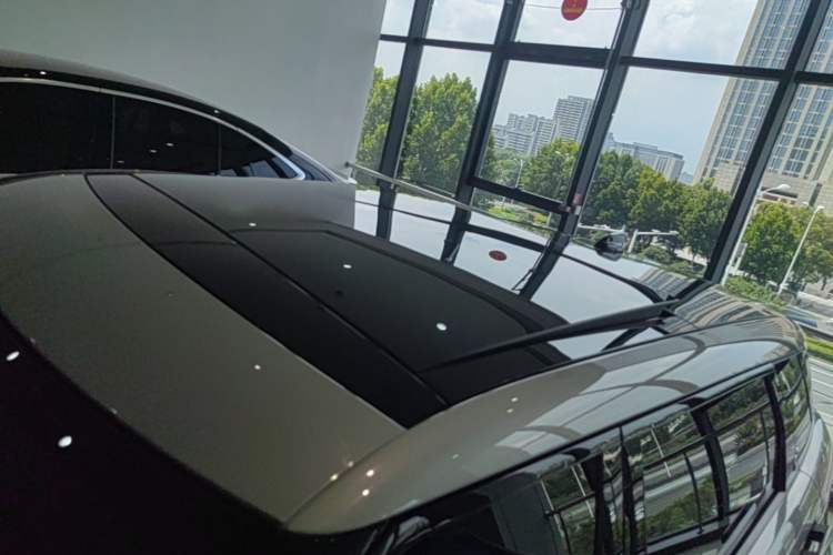 Used Land Rover Range Evoque 2022 Aurora L 249 PS R-Dynamic Luxury Edition Roof