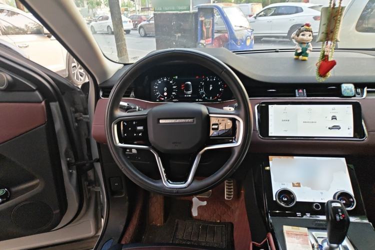 Used Land Rover Range Evoque 2022 Facelifted Aurora L 249 PS R-Dynamic Luxury Edition Steering Wheel