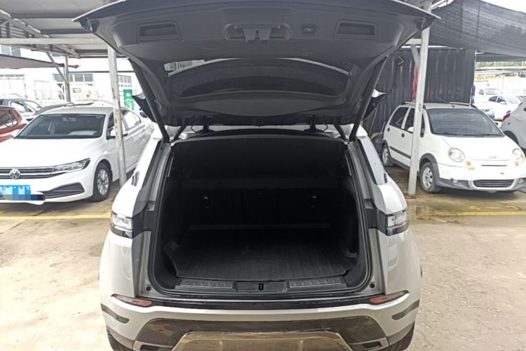 Used Land Rover Range Evoque 2022 Aurora L 249 PS R-Dynamic Luxury Edition Trunk