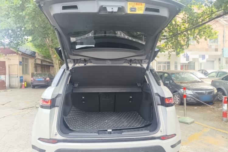 Used Land Rover Range Evoque 2022 Aurora L 249 PS R-Dynamic Luxury Edition Trunk