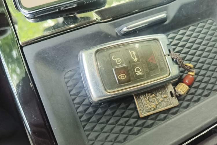 Used Land Rover Range Evoque 2022 Aurora L 249 PS R-Dynamic Luxury Edition Vehicle Key